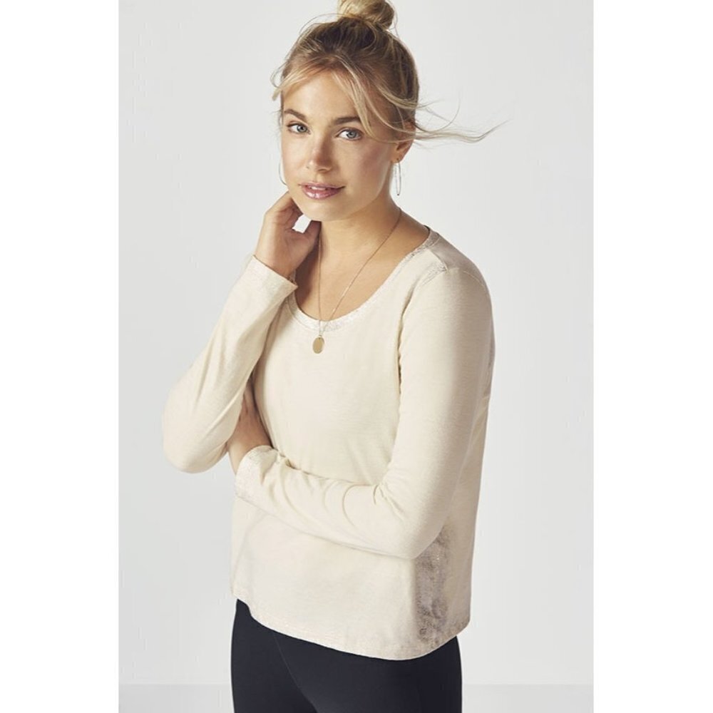 Fabletics Womens Size Large Long Sleeve Metallic Laurel Top Oatmeal Silver 1497